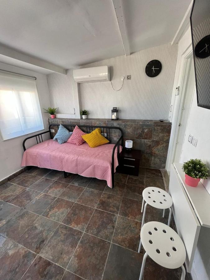 Habitacion Con Terraza En Alicante Luaran gambar