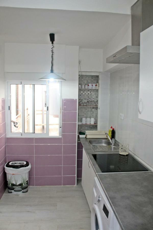 Habitacion Con Terraza En Alicante Luaran gambar